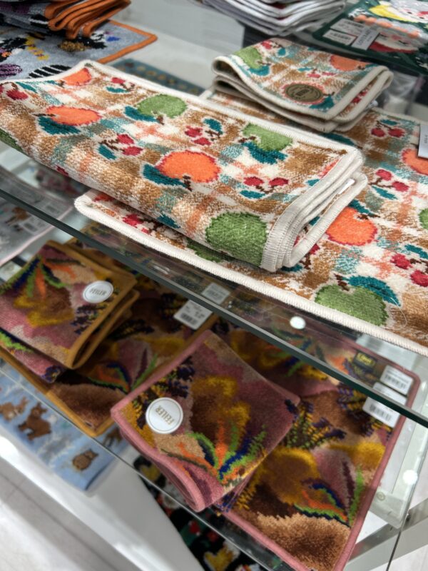 フェイラーのラブラリーのハンカチ