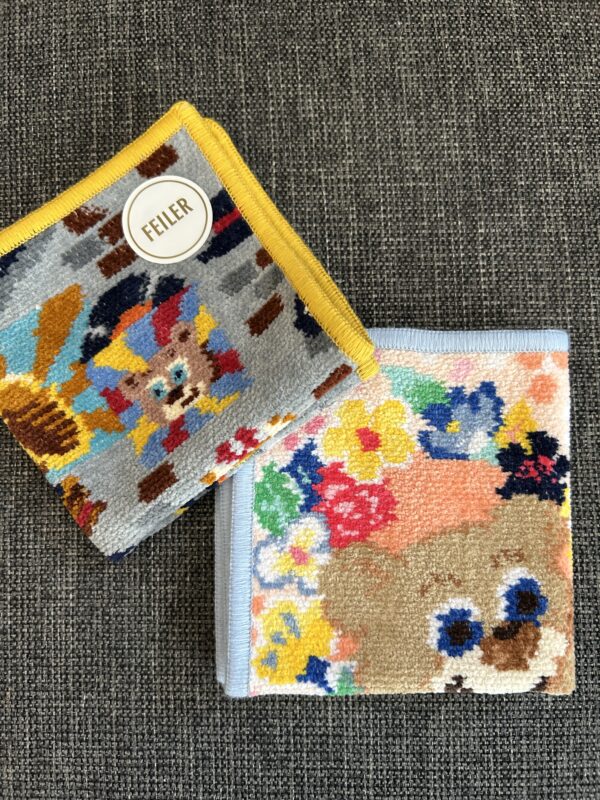 アウトレットで購入したフェイラーのハンカチ