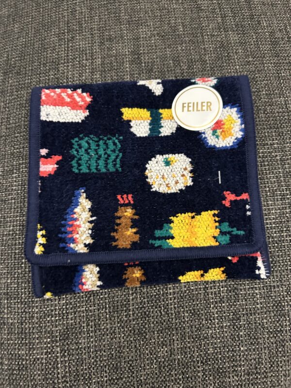 フェイラーで人気のハンカチポーチ